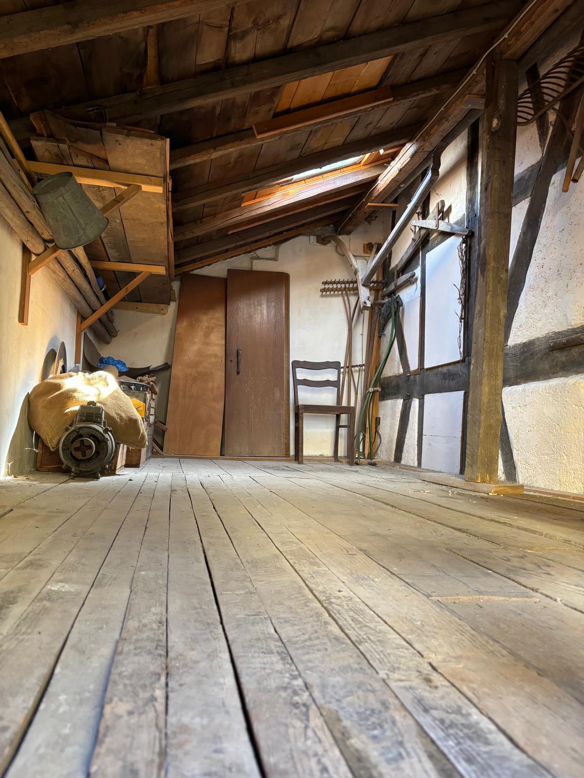 5 Garage klein Dachboden