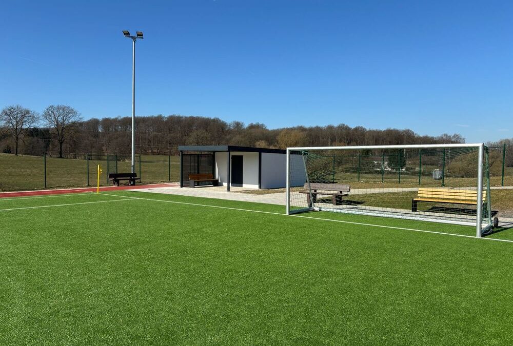 Neues Gerätehaus am Multifunktionsspielfeld